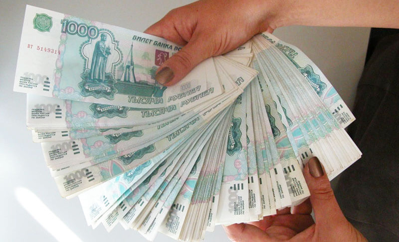 Банки переманивают клиентов друг у друга